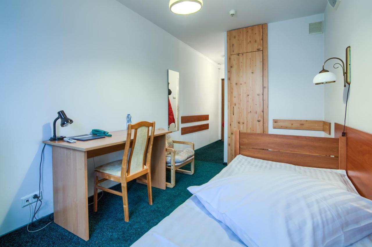 Hotel Konin Konin  Eksteriør bilde