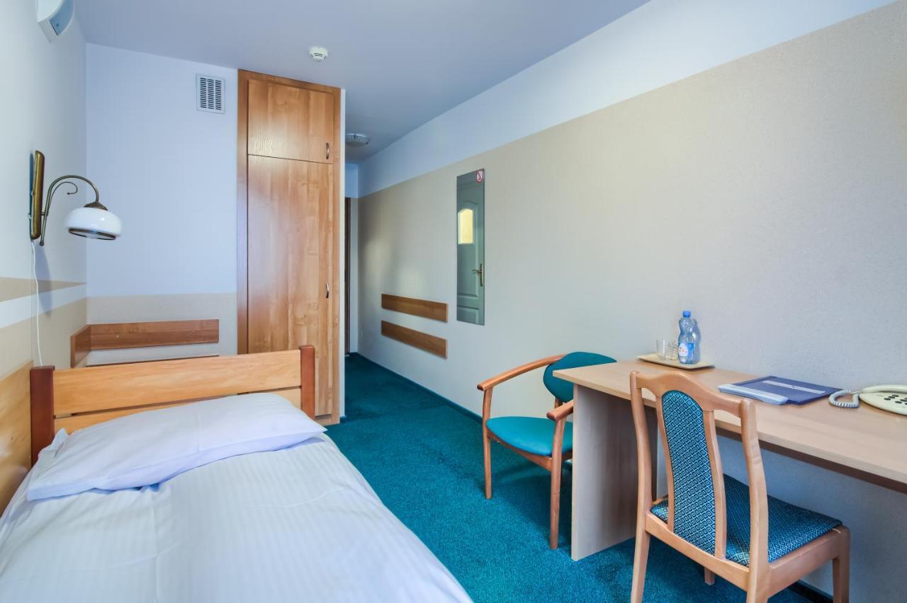 Hotel Konin Konin  Eksteriør bilde