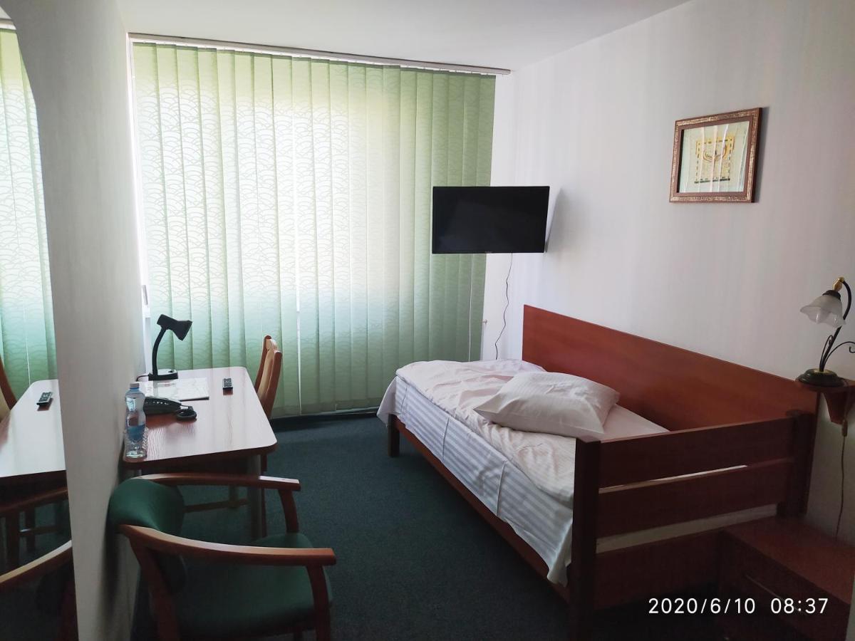 Hotel Konin Konin  Eksteriør bilde